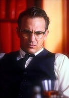 刺杀肯尼迪演员表杰姆·加里森剧照图片