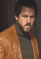 鬼哭神嚎演员表George Lutz剧照图片