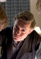 女王演员表查尔斯王子剧照图片