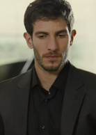 黑暗面演员表亚德里安·萨拉曼卡剧照图片