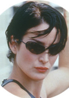 黑客帝国演员表崔妮蒂剧照图片