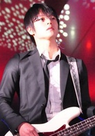 她爱上了我的谎演员表篠原心也剧照图片