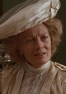 霍华德庄园演员表威尔科斯太太剧照图片