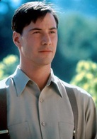 云中漫步演员表保罗·萨顿剧照图片