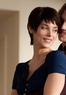 暮光之城：破晓（下）演员表爱丽丝·卡伦剧照图片