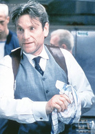 龙之吻演员表理查德剧照图片