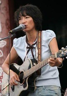 《今年夏天》演员表君君剧照图片