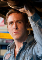 亡命驾驶演员表车手剧照图片