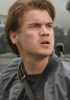 至暗之时演员表卢克剧照图片