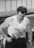 摩登时代演员表大比尔剧照图片