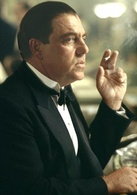 重返荣耀演员表约翰剧照图片