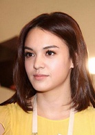 逆光飞翔演员表小洁剧照图片