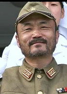 举起手来（之二）追击阿多丸演员表轮椅太君剧照图片