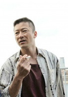 拥抱黄金飞翔/抱着黄金飞翔演员表北川浩二剧照图片