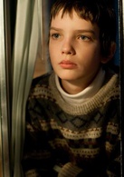 美版生人勿进演员表欧文剧照图片