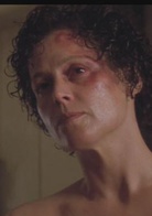 异形3演员表里普利剧照图片