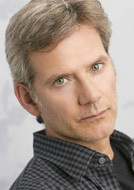 驱魔演员表伊桑·托马斯剧照图片