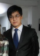 B区32号演员表丁先生剧照图片