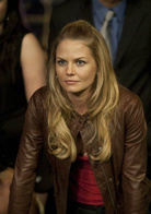 勇士演员表泰丝剧照图片