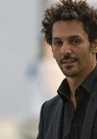 冒牌家庭演员表Pablo Chacon剧照图片