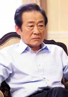 四人餐桌演员表律师剧照图片