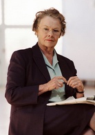 丑闻笔记演员表芭芭拉·卡维特剧照图片