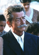 柯莱利上尉的曼陀林演员表Dr. Iannis剧照图片