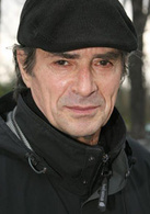 逃之夭夭演员表阿卡尔曼剧照图片