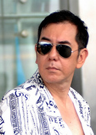 硬汉演员表阿龙剧照图片