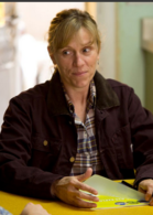 应许之地演员表苏·托马森剧照图片