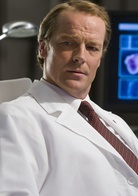 生化危机：灭绝演员表伊萨克斯博士剧照图片