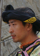 古堡之吻演员表吗呷剧照图片