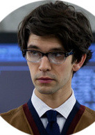 007：大破天幕杀机演员表Q先生剧照图片