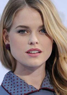 穿越国境演员表克莱尔·谢珀德剧照图片