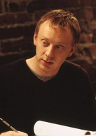 摇滚校园演员表内德·斯尼勃利剧照图片