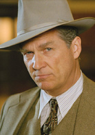 奔腾年代演员表查尔斯·霍华德剧照图片