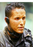 太阳之泪演员表詹姆斯·