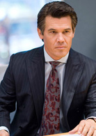 华尔街：金钱永不眠演员表布兰顿·詹姆斯剧照图片