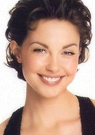 捕蝇纸演员表Kaitlin剧照图片