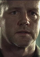 勇闯夺命岛演员表汤姆·巴克斯特剧照图片