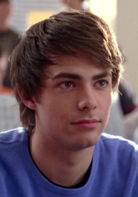 贱女孩演员表亚伦·山谬斯剧照图片