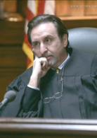 判我有罪演员表Judge Finestein剧照图片