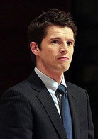 万能鉴定师Q:蒙娜丽莎之瞳演员表理查德·波莱剧照图片