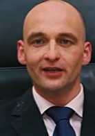 超市夜未眠演员表简金斯剧照图片