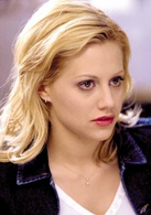 新婚告急演员表莎拉剧照图片