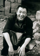 周渔的火车演员表张强剧照图片