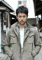 拥抱黄金飞翔/抱着黄金飞翔演员表幸田弘之剧照图片