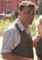 大象的眼泪演员表奥古斯特剧照图片