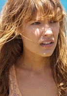 完美逃亡演员表吉娜剧照图片