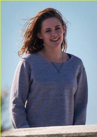 依然爱丽丝演员表丽迪雅·豪兰剧照图片